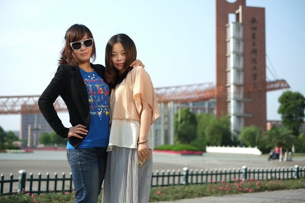 太大了插不进去 进去可能需要调整方法或工具