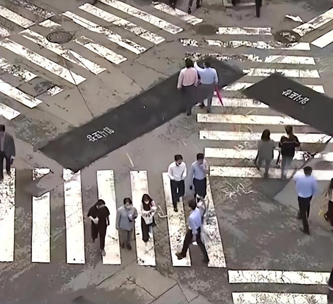 国产精品香港三级国产AV 让它在成人影视圈里有了口碑