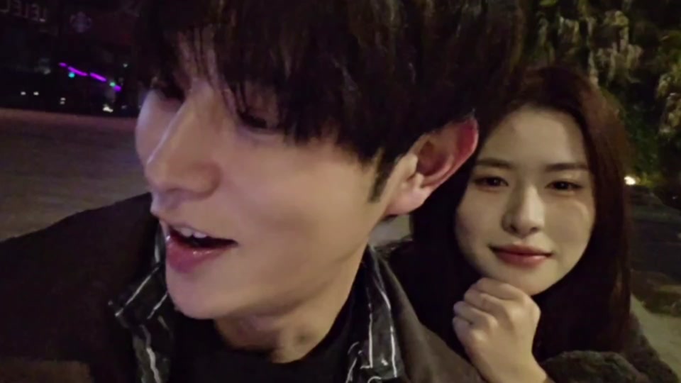 丧尸恐怖啄木鸟