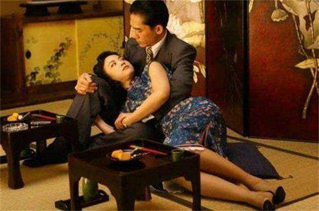 极夜视频 黑暗模式或强大解码能力