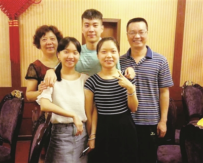 国产孩交VIDEOSSEX精品 亲近自然的国产热情