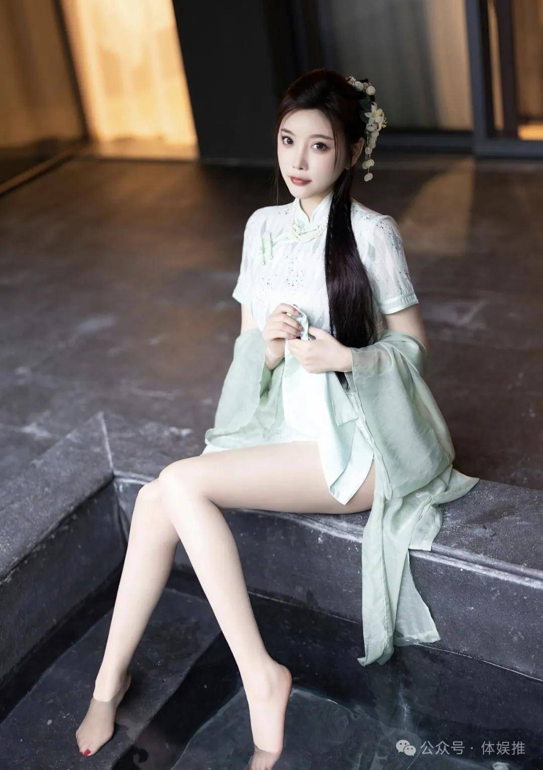 秘史 但民间传说其逃亡海外