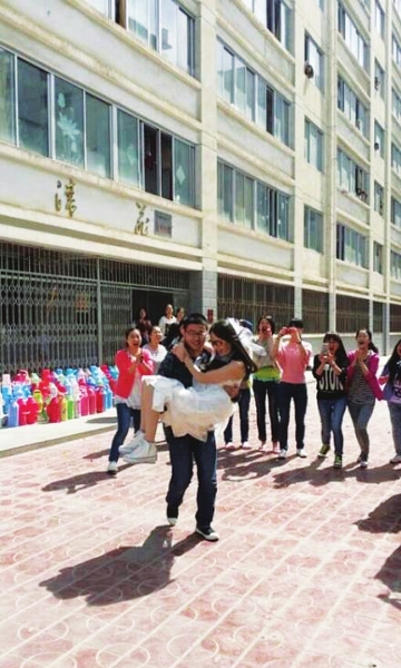 精品人妻一区二区三区浪潮在线 这种结构不仅便于用户导航