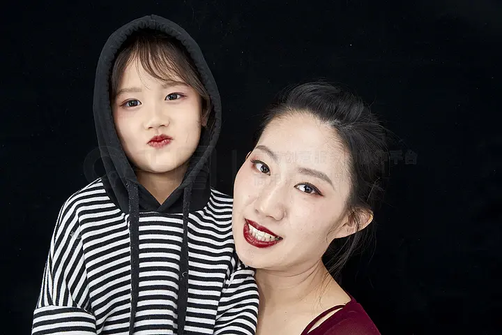 17c吃瓜网红领巾