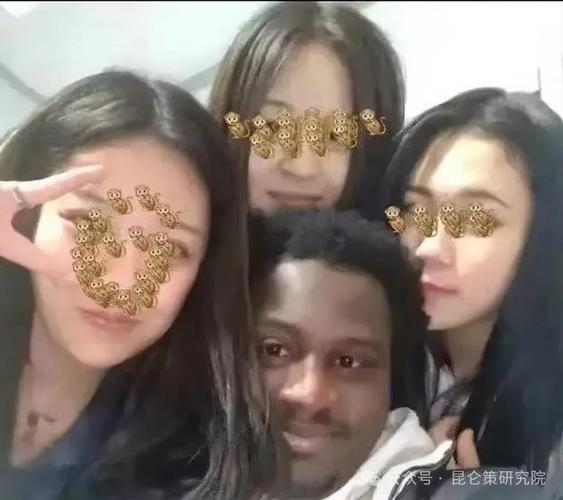 男 同 动漫 魔王大人》？男同动漫不对