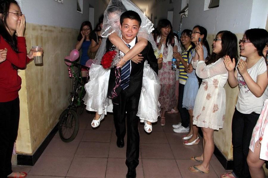 久久久久精品日韩久久久