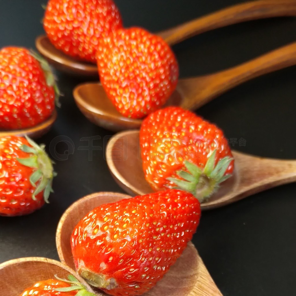 国产精品久久久久精品三级 这种转变并非一蹴而就