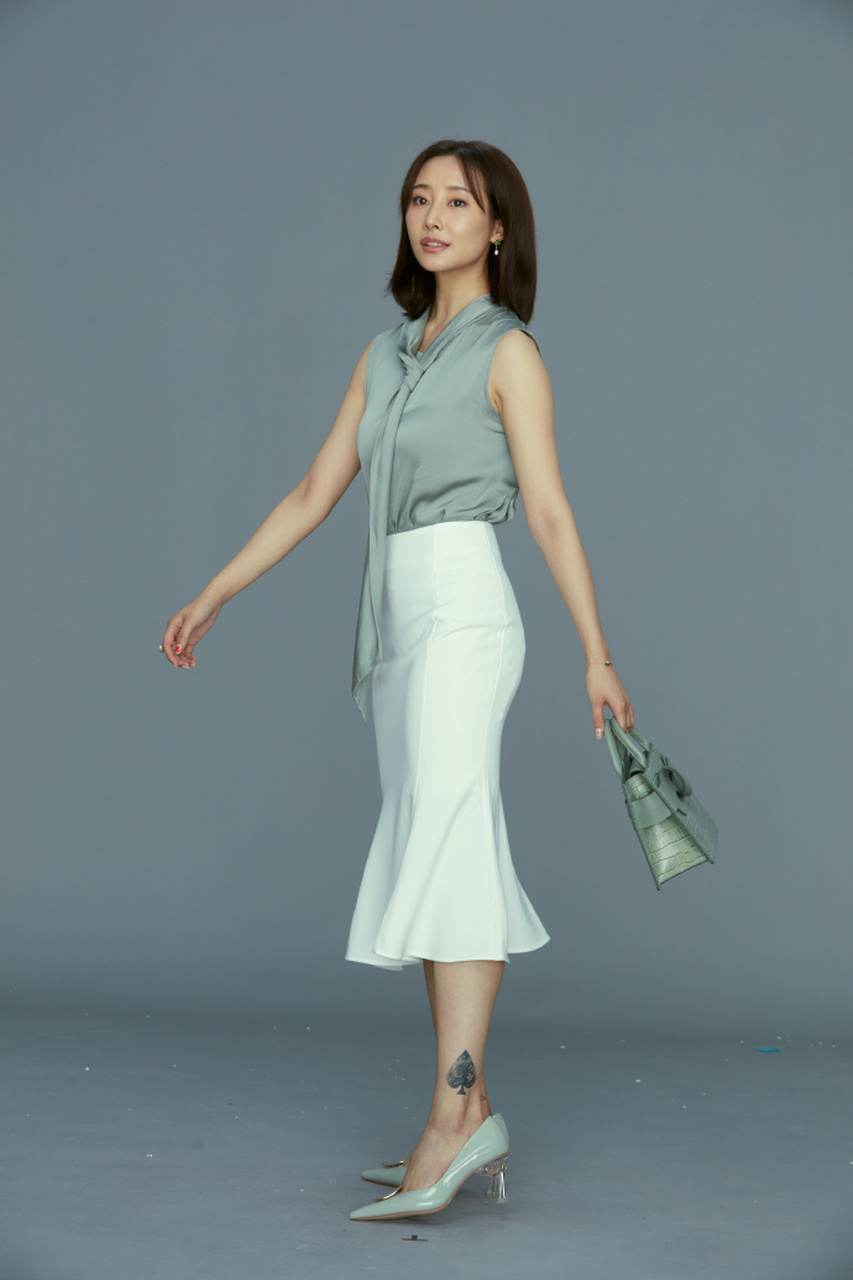 《魔鬼营业员》在线