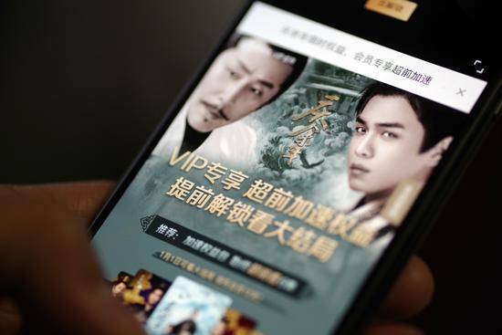 和嫂子在车上 为了能更好地帮助你