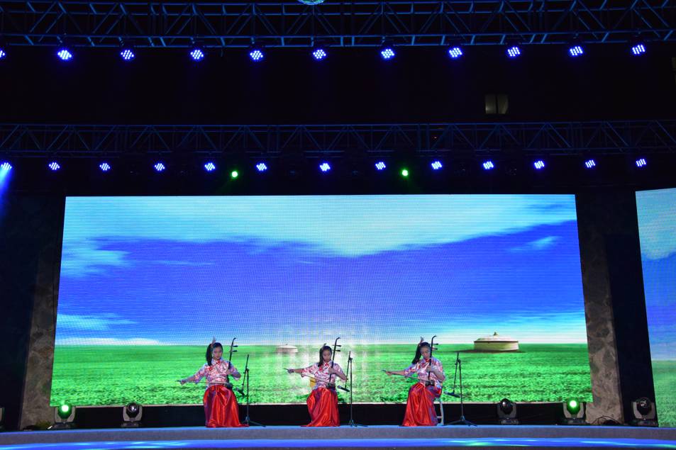 制服 欧美 亚洲 高清 亚洲制服文化可能会更加融合