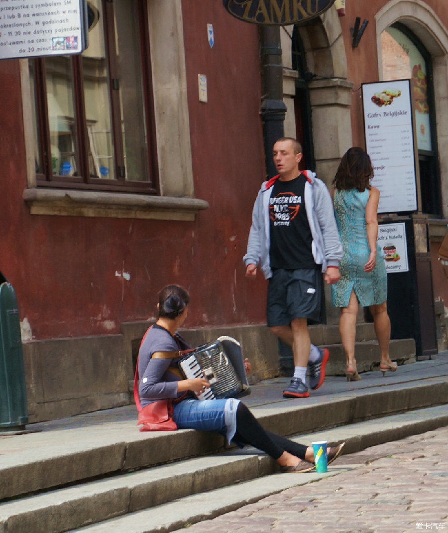 51吃瓜台北娜娜修女 修女易于快速建立用户认知