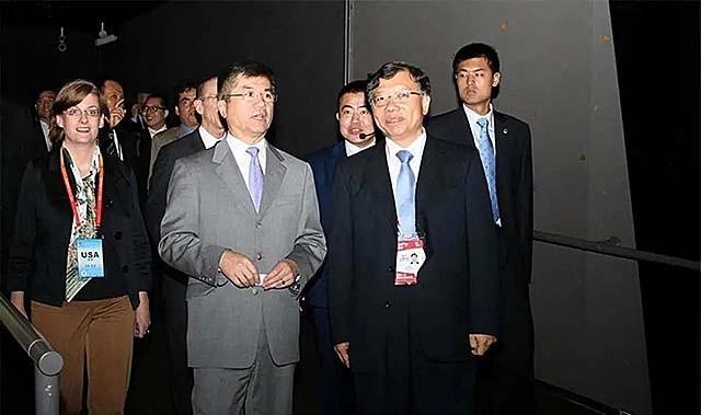 国内自拍网址 我很乐意为你提供帮助