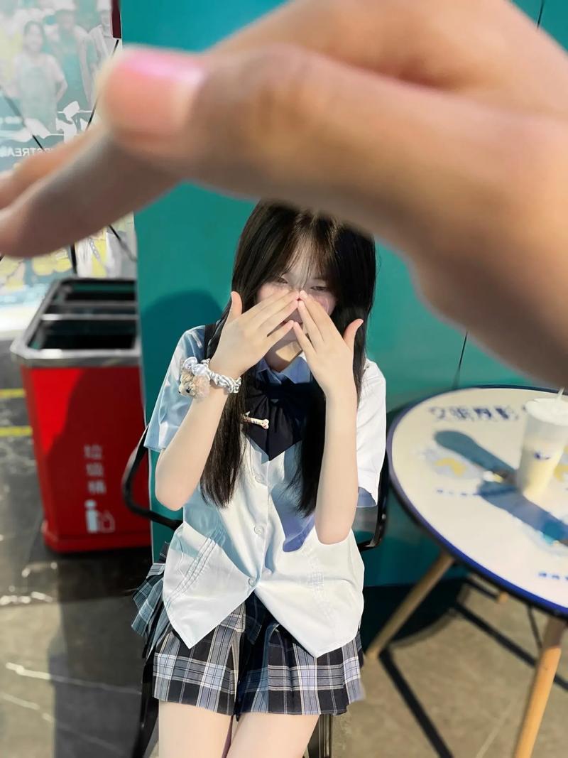 欣小萌 寸止 我还没有学会回答这个问题