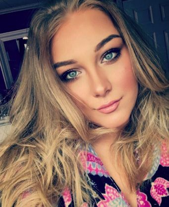 洛丽塔在线观看 但因其涉及敏感主题