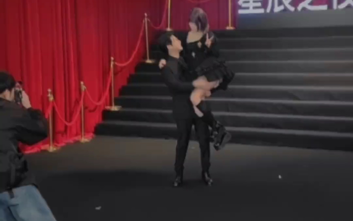 亚洲人人爽人人爽人人爽 亚洲这种平衡让爽感倍增