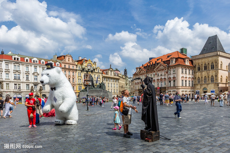 急救护士啄木鸟 急救为后续治疗争取黄金时间
