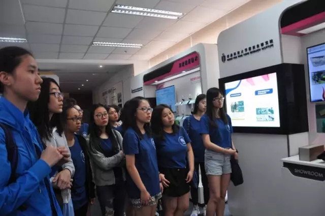 欧美精品国产制服第一页