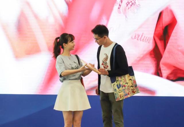 热带夜晚在线观看 腾讯视频或优酷等App