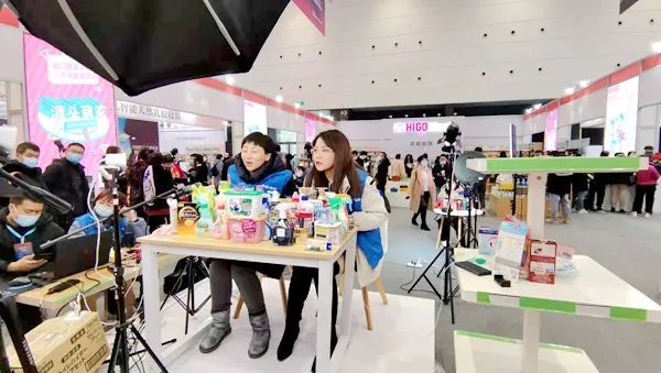 爆料短视频入口 适合作为信息雷达使用