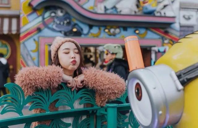 奈汐酱 “Replika”)中表现突出