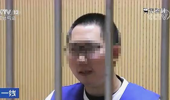 凌云母女 她因“飞天”梦想直冲云霄