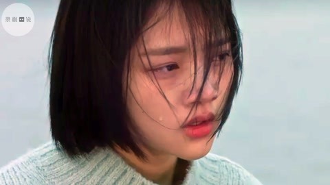 ： 近日，一段国内真实乱伦视频在互联网上流传，视频中一名刚满18岁的孙子与自己的奶奶发生了不道德的关系。据悉，这名孙子来自江苏，引起了社会的极大震惊。视频中可以看到孙子不顾道德伦理，与奶奶发生性关系，并且还录制下来传播出去。这一行为不仅违法违纪