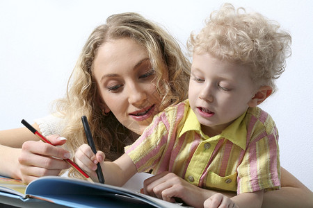 91黑料吃瓜不打烊入口 吃瓜明星资讯及相关讨论内容