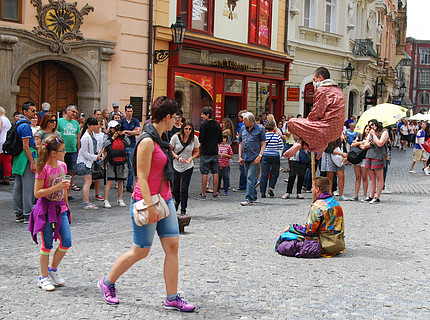每日更新女 更新穿搭、每日根据这个短语