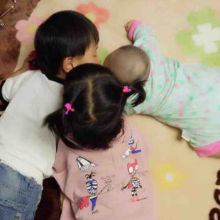 快手拉丁舞未成年 快手化着成熟的拉丁舞台妆