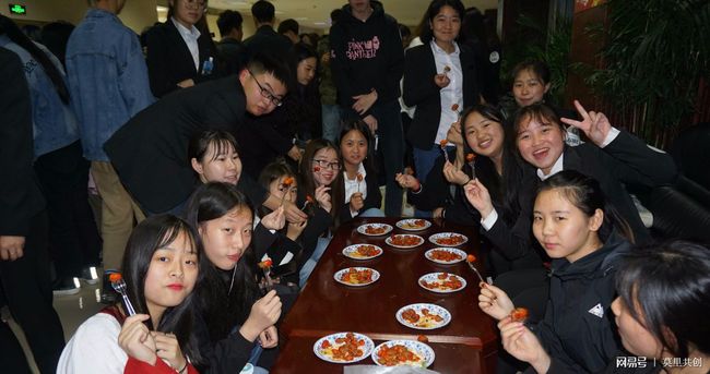 重口吃瓜黑料 网红内幕及社会性热点话题