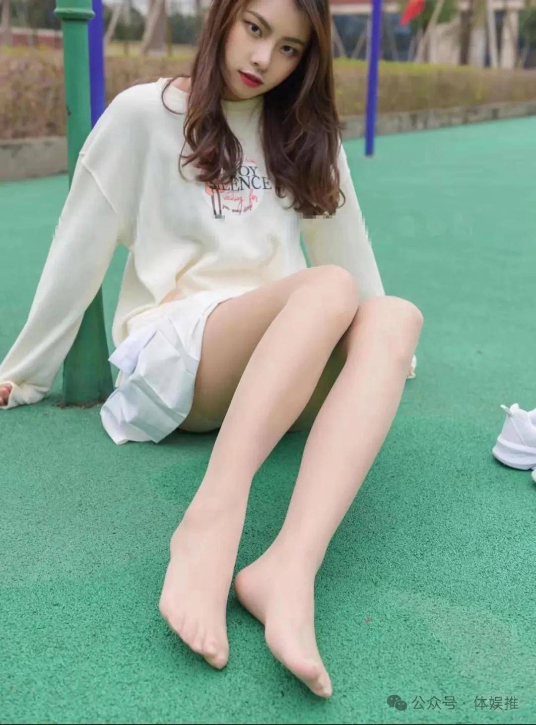 小马拉大车屄视频