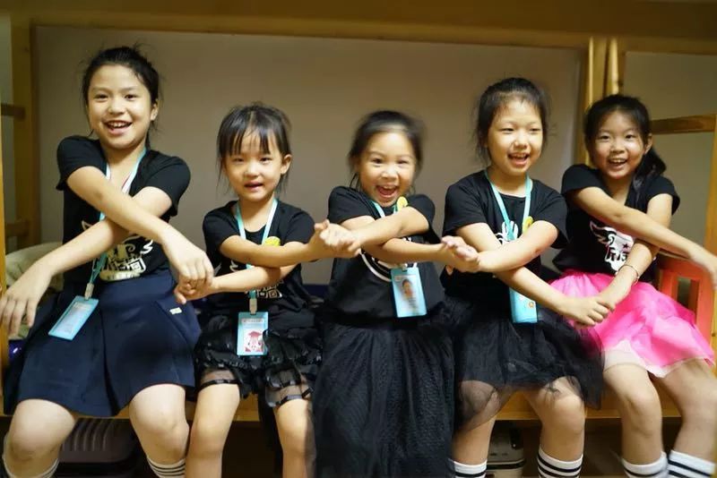 里番社区 番社区如果您已成年