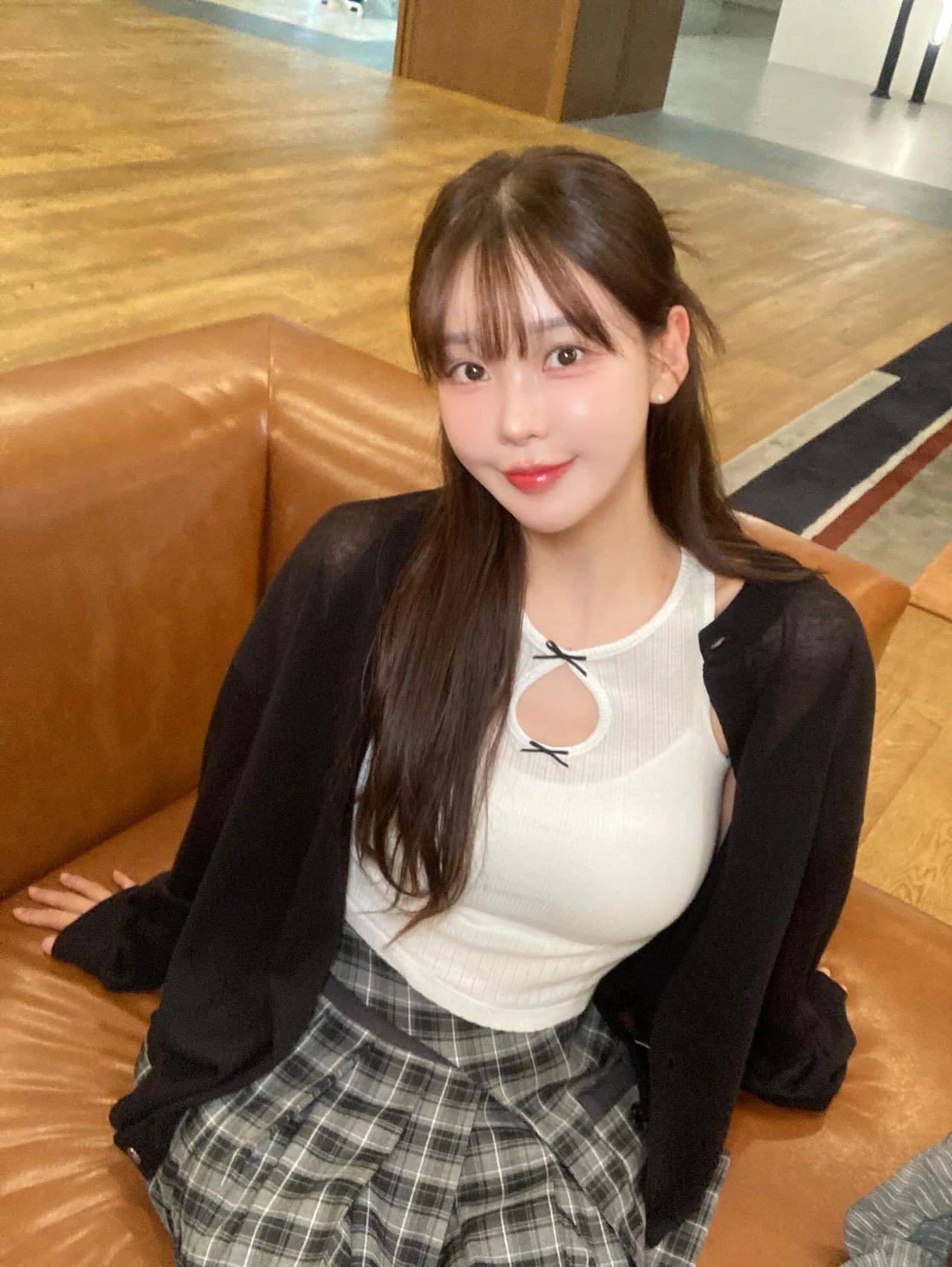 偷拍自偷亚洲欧美p