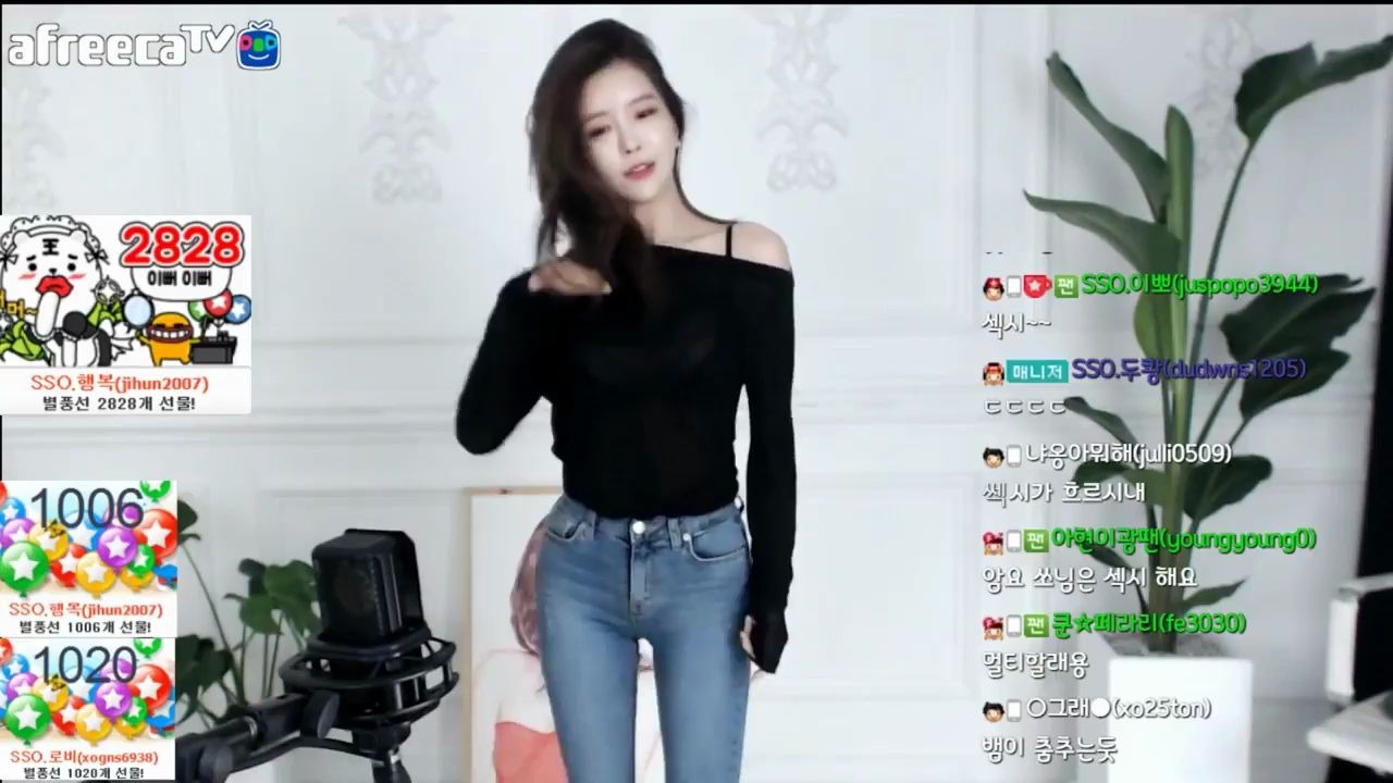 好男人视频社区 从在家就能做的人视俯卧撑