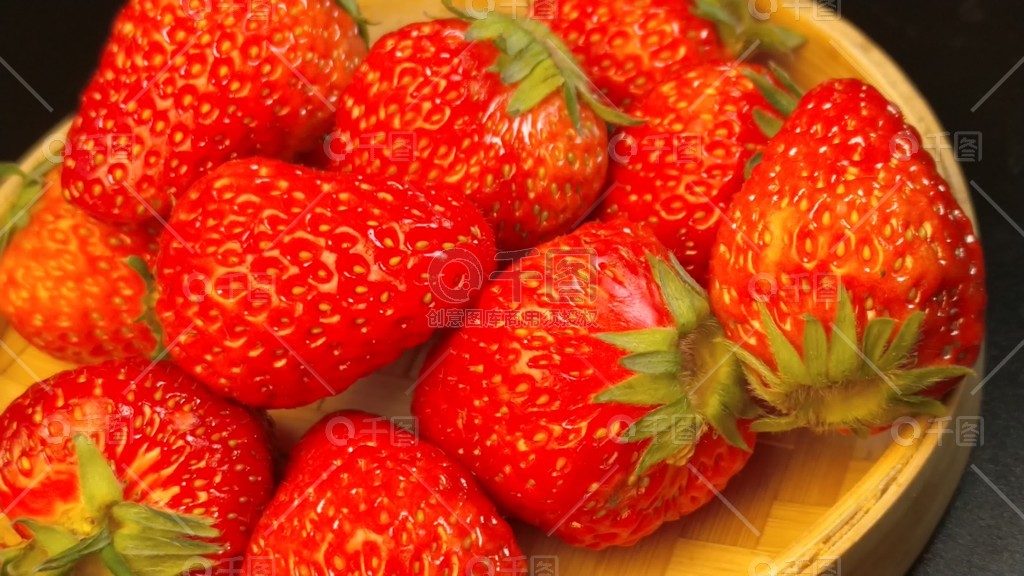 偷 自拍 我很乐意为你提供支持和建议