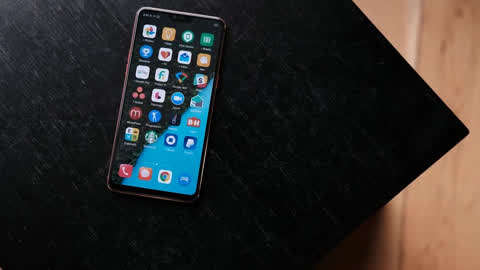 里漫画 链接或传播相关内容