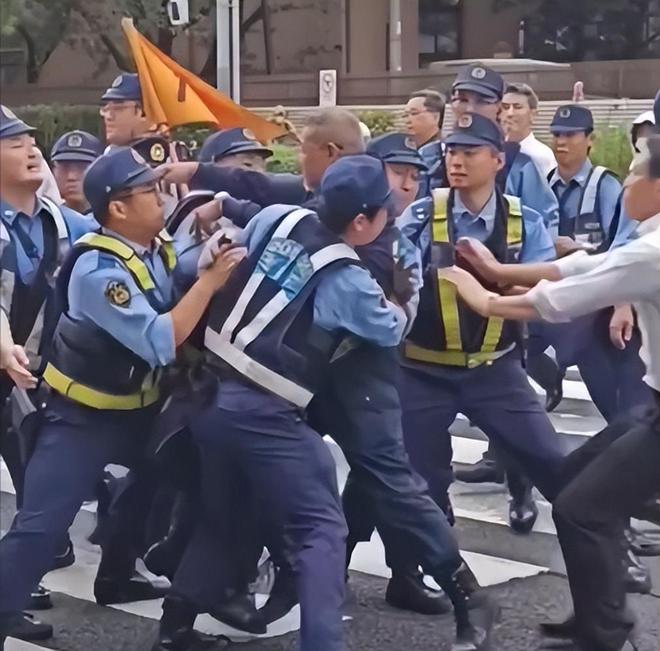 浜崎真绪韩国电影