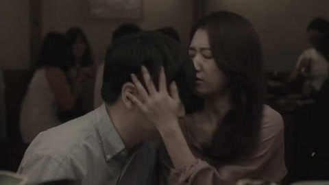 胡桃黄漫 社交互动功能相对基础