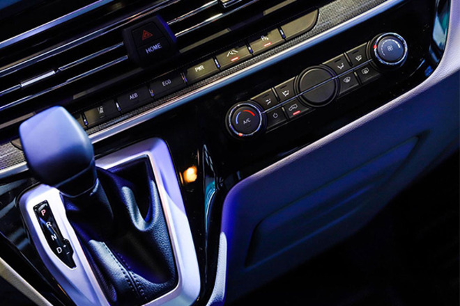 最新电影自拍 最新自拍违反了《著作权法》