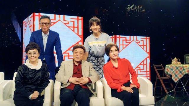 男同户外 参与者可以更自在地做自己