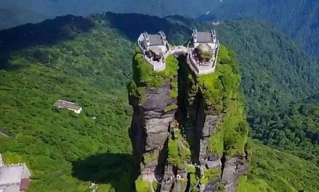 明星吃瓜事件 既整合权威媒体娱乐版报道