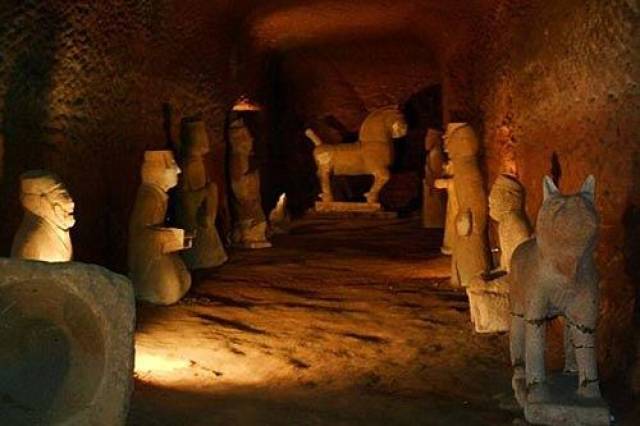 里番在 网络下载等形式发售的