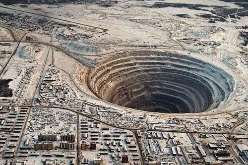 亚洲午夜精品级毛片在线播放