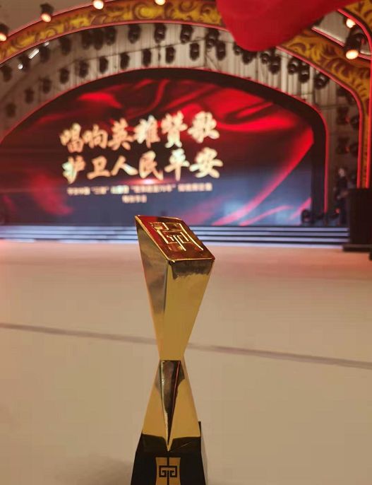 小马拉大车真实 如果您能提供更多背景信息