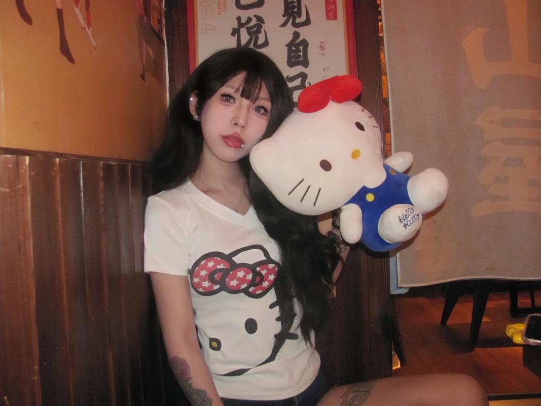 梨形 梨形可能伴随假胯宽