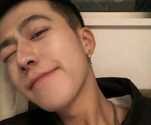 中文字幕3d 字幕会感觉像贴在眼镜片上