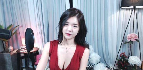 男同动画电影 男同情感与社会压力