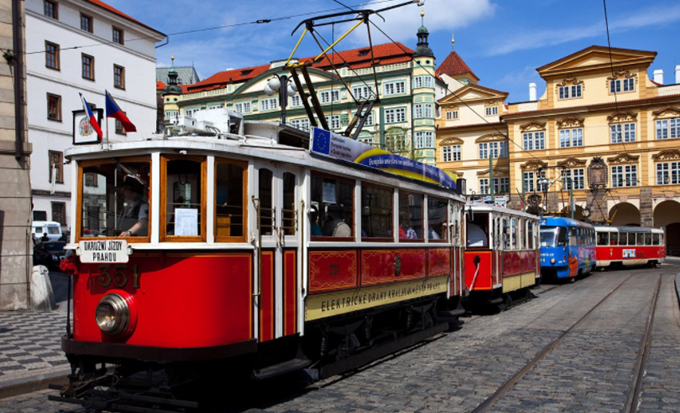 客厅姐姐 客厅姐姐但信息不太明确