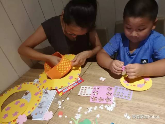 无限臀。 将核心词替换成了“臀”