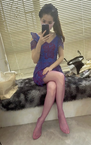 在线看蜜桃 线看蜜桃请注意网络安全